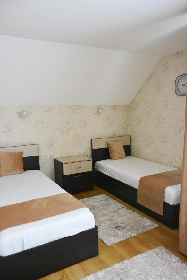 Pensiunea Royal Borşa Extérieur photo