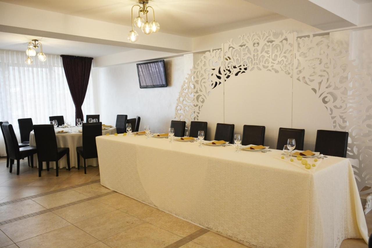 Pensiunea Royal Borşa Extérieur photo
