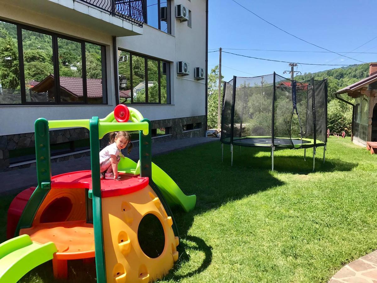 Pensiunea Royal Borşa Extérieur photo